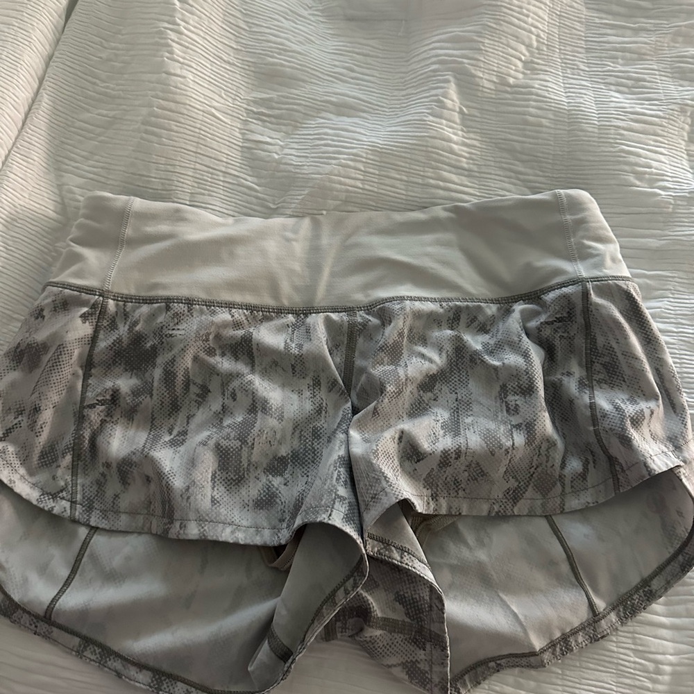 Women's Gray Patterned Shorts